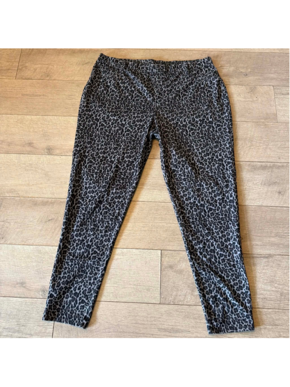 Women's Faded Glory Gray Black Leopard Print Leggings M